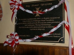 Tablica fundowana przez DTN w Rypinie, 2011 r.  w 180-lecie zakończenia Nocy Listopodowej